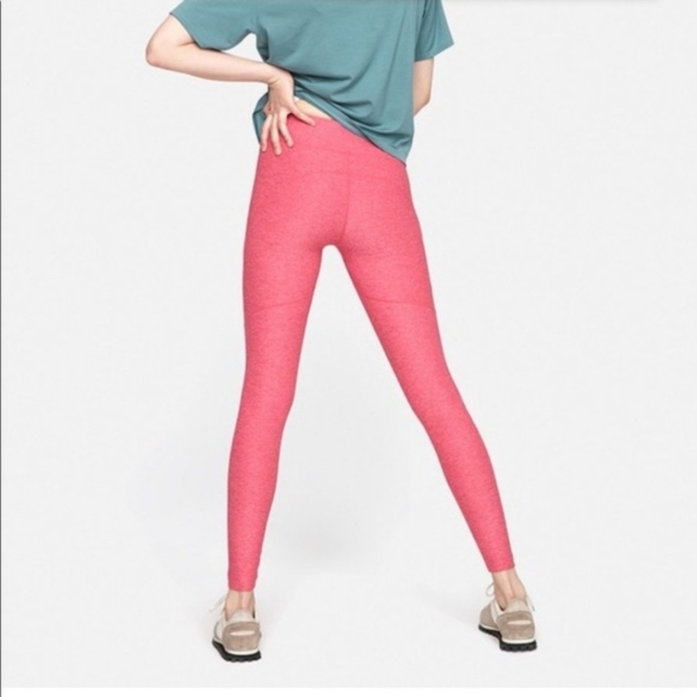Outdoor Voices 3/4 Warm-Up Crop Leggings Flamingo Pink Size XS Workout Yoga EUC - Picture 2 of 9